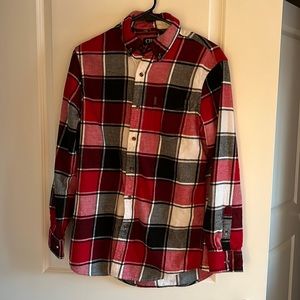CHAPS Men’s Performance Flannel